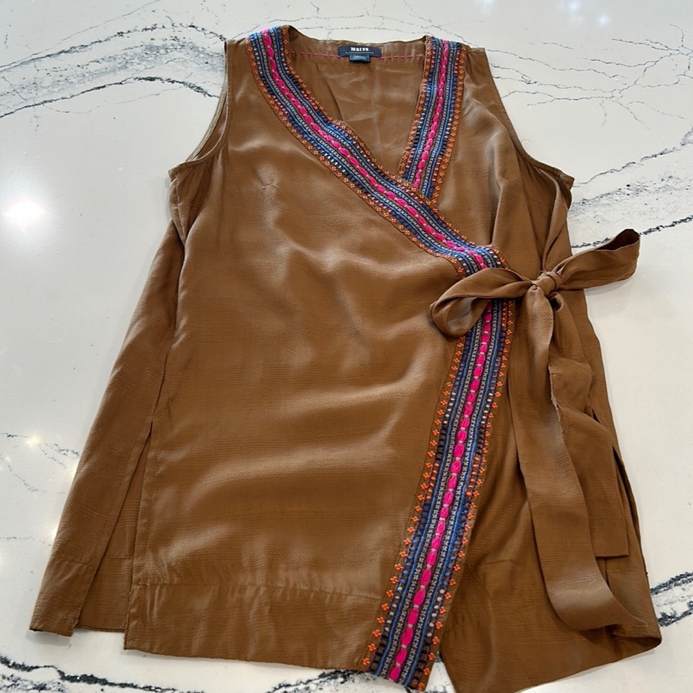 Maeve by Anthropologie Brown Boho Wrap Top with Colorful Embroidery sz.S